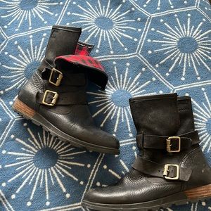 Sorel moto boots